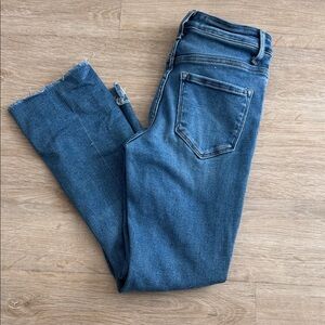 Vervet Blue Women's Cropped Jeans